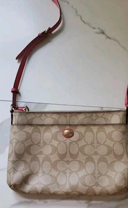 Coach East West Swingpack cachi marrone rivestito in tela e pelle verniciata di cachi - Foto 1 di 12