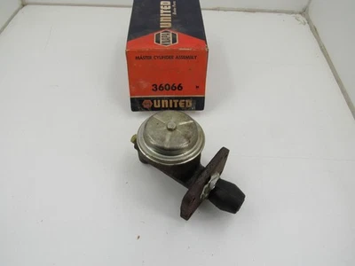 Dodge W200 1961 conjunto de cilindro maestro Napa United 36066 Foto 1 de 2