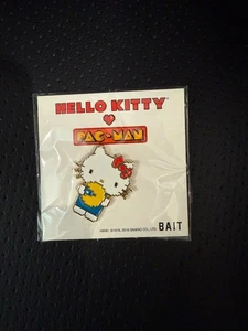 Neu SDCC 2017 BAIT x Sanrio Hello Kitty x Pac-Man limitierte Emaille Pin - Bild 1 von 2