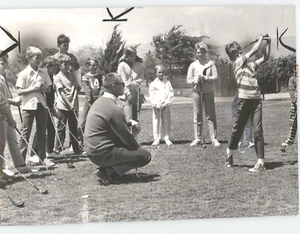 GOLFER Wayne Wallick Enseña SAN FRANCISCO Juventud DE COLECCIÓN 1970 Foto de Prensa - Imagen 1 de 2