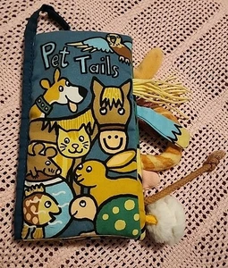 Jellycat Pet Tails 8" Panno Libro Giocattolo Sensoriale Peluche Imbottito Interattivo Crinkle - Foto 1 di 8