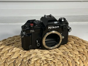 Nikon FA 35mm-Filmkamera analoge SLR Black guter Zustand filmgetestet - Bild 1 von 8