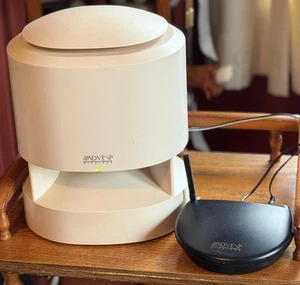 ADVENT AW810 900 MHZ WIRELESS INDOOR/OUTDOOR SPEAKER, PORTABLE, WEATHER RESIST - Picture 1 of 10