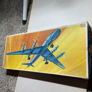 1/100 Flugzeug-Modellbaukasten TU-20 PLASTICART - Picture 1 of 20