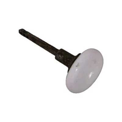 Antigua perilla de puerta de porcelana redonda blanca 2 x 2" con herrajes de eje de metal de 4" de colección Foto 1 de 4