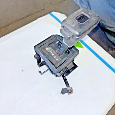 2000 至 2004 年 三菱 FUSO FH 电子地板变速器 测试良好 查看图片 — 第 1/3 张图片