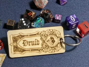 DND Clase Druida Hecho a Mano Madera 2 Caras Juegos Mesa RPG Llavero Regalo Papel 5e - Imagen 1 de 3