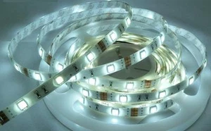STRISCIA A LED SMD 5050 300LED 5M STRIP LED HIGHT BOBINA LUCE IMPERMEABILE - Foto 1 di 1