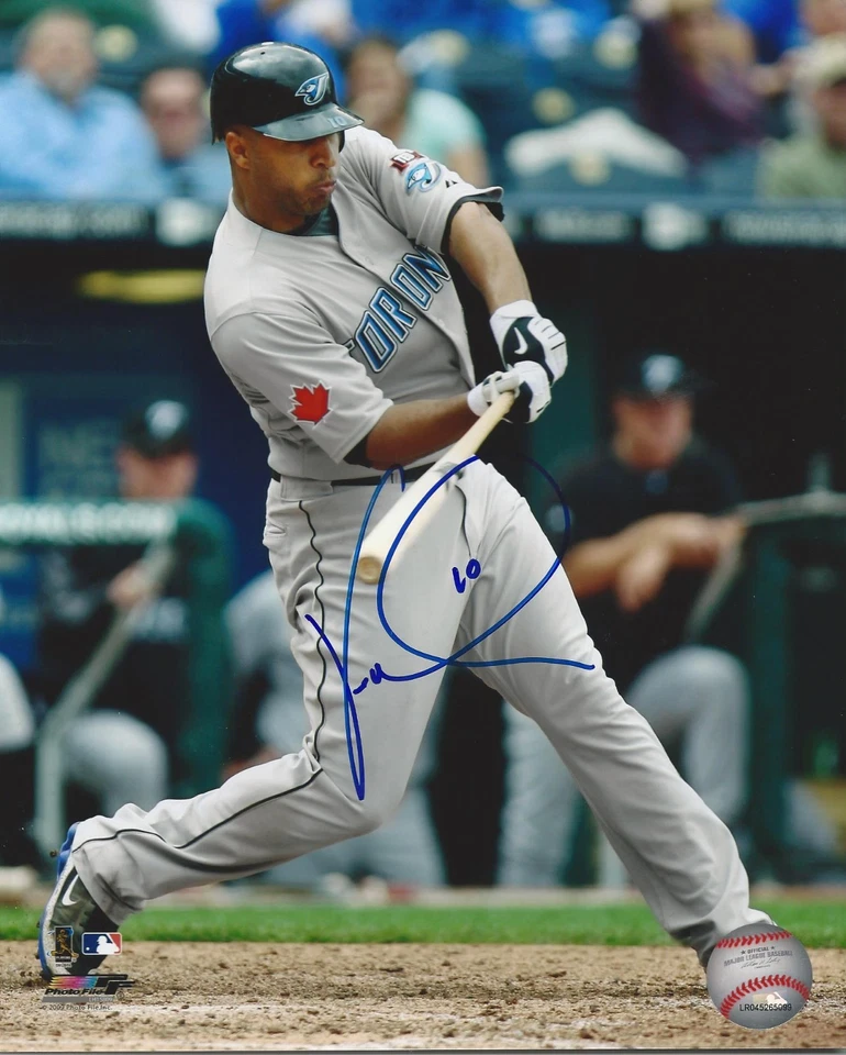 GFA Toronto Blue Jays VERNON WELLS Signed 8x10 Photo AD1 COA - Image 1 of 1