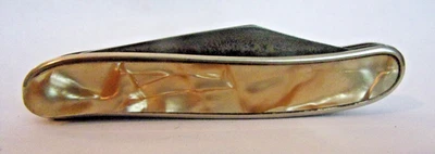 Colonial Pocket Knife - Mother of Pearl - Used - Image 1 of 4