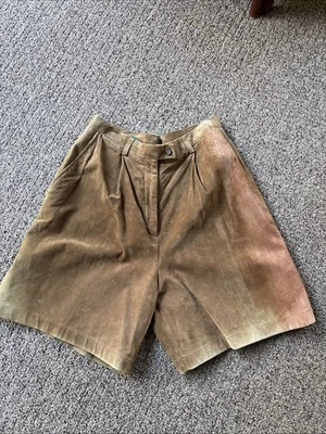 Lauren Ralph Lauren Women’s Size 10 Brown Pleated High Suede Leather Shorts READ - Image 1 of 4
