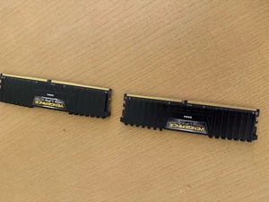 Corsair Vengeance LPX 32GB PC4-25600 DDR4-3200 Memory - CMK32GX4M2E3200C16 - Afbeelding 1 van 3