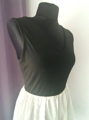 kurzer Sommer Jumpsuit Overall Bandeau in Gr.L Neu - Bild 1 von 4