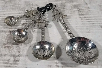 Ganz Measuring Spoons Christmas Tree Shiny Chrome 4 Pc Set Holiday - Image 1 of 4