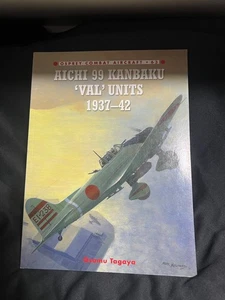 Combat Aircraft Reference Book - Picture 1 of 1