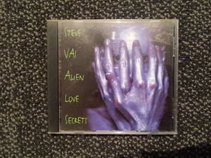 Heavy Metal Rock CD Steve Vai "Alien Love Secrets" 1995 - Picture 1 of 2