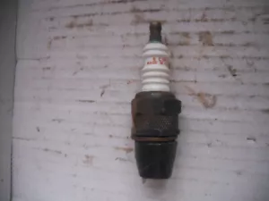 Champion 6 COM . Vintage Spark Plug . Vintage Tractor ETC New old stock - Picture 1 of 3