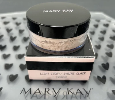 New In Box Mary Kay Silky Setting Powder Light Ivory .28 Oz 175890 FAST SHIP - Image 1 of 2