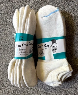 vintage 6 pair  of  Women’s white  Socks 9-11 NOS Low Cut orlon Acrylic USA Made - Image 1 of 3