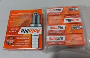 Autolite 104 Pack of 8 Spark plugs - Picture 1 of 2