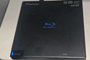 Pioneer BDXL Blu-Ray Disc Reader USB BDR-XD04 Slim Portable USB w/ Cable - Picture 1 of 5