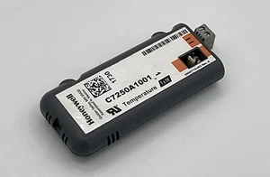 Honeywell / C7250A1001 / 50047770-002 Rev A / Electronic Temperature Sensor - Picture 1 of 5