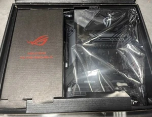 Placa madre para juegos ASUS ROG Strix X570-E enchufe AM4 velocidad de transferencia de hasta 2,4 Gbps - Imagen 1 de 5