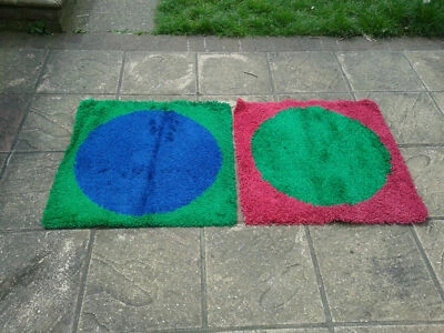 Alfombra cuadrada de pelo alto Ikea Barbro (80 cm x 80 cm) rosa y verde Foto 1 de 4