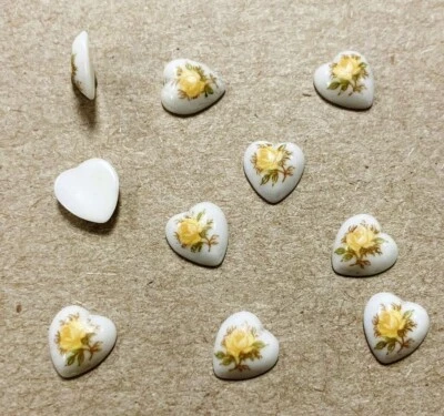 12 Vintage Japan Glass Yellow Rose 7.5mm. White Heart Cameo Cabochons 466 - Image 1 of 3