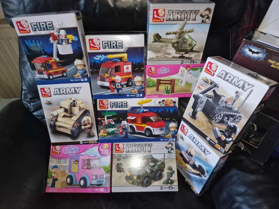 Sluban Educational Bricks Compatible Set (ARMY/GIRL'S DREAM/FIRE) - Image 1 of 3