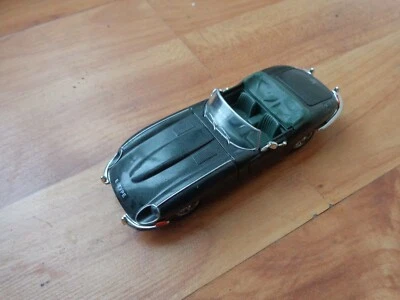CORGI CLASSICS 1/43 JAGUAR E-TYPE OPEN TOP RACING GREEN DIECAST MODEL CAR - Image 1 of 2