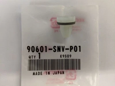Genuine Honda Trunk Lid Grommet 90601-SNV-P01 - Image 1 of 4