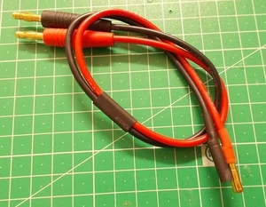 Ladekabel 4mm Goldstecker Kabel 2,5mm²   länge 30cm Rot=Stecker  Schwarz= Buchse - Bild 1 von 2