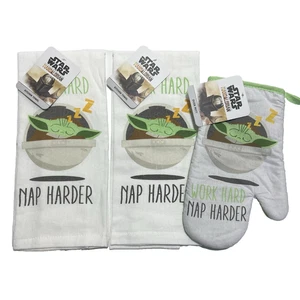 Juego de toallas de cocina y guante para horno Disney Star Wars The Mandalorian Baby Yoda nuevo con etiquetas - Imagen 1 de 5