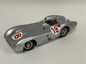 1/18 CMC Mercedes Benz W196 R 1954 French Grand Prix J.M.Fangio M-049 ABG047 - Picture 1 of 9