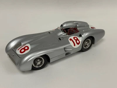 1/18 CMC Mercedes Benz W196 R 1954 French Grand Prix J.M.Fangio  M-049 ABG047 - Image 1 of 4