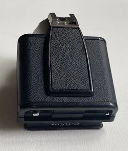 Hasselblad PME 45 Metered Prism Viewfinder - Picture 1 of 7