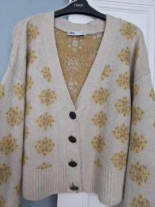 Floral Oversized Jacquard Fluffy Cardigan from ZARA:: MEDIUM: Colour Light Beige - Picture 1 of 24
