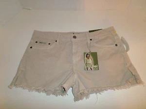 LEI Life Energy Intelligence Women's Khaki Twill Shorts Size 11 NWT - Picture 1 of 4