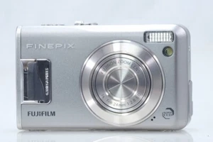 Fujifilm FinePix F31fd Silver Compact Digital Camera 6.3MP 3x Tested From Japan - Picture 1 of 4