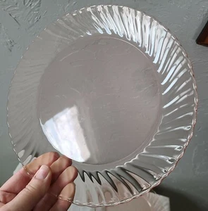 Four Vintage Pink Arcoroc 8 3/4-Inch Glass Plates with Swirl Edge - Picture 1 of 6