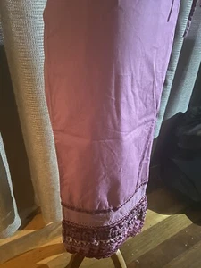 🌿Katies Vintage | Size 10 | Straight Skirt | Embroidery - Picture 1 of 5