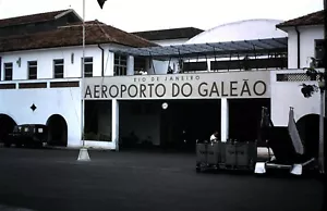 1950's Red Border Aviation Slide - Aeroport Do Galeão - Rio De Janeiro Airport - Picture 1 of 1