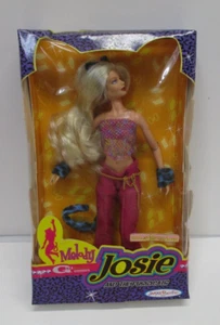 RARE! Original 2001 MOVIE PROP Josie and The Pussycats MELODY DOLL CM952 - Picture 1 of 4