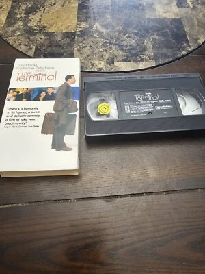 The Terminal (VHS, 2004) Tom Hanks Movie Rated PG-13 - Image 1 of 3