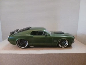 JADA Bigtime Muscle 1970 FORD MUSTANG BOSS 429 1:24 Scale Diecast #98168 GREEN - Picture 1 of 7