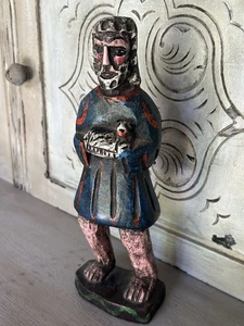 Statua SANTOS arte popolare in legno intagliato alta 10,5” scultura religiosa che tiene agnello - Foto 1 di 10