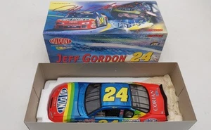 Action 10525 1:24 Jeff Gordon 2000 Dupont Monte Carlo Stock Car Coin Bank - Picture 1 of 1