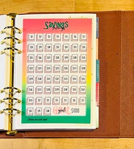 Inserto rastreador de ahorros de $1000 de 52 semanas 4 uso con agenda de anillo ErinCondren A5~ - Imagen 1 de 3