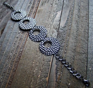 Bracelet Charcoal Gray Round Circle Pressed Hammered Style Adjustable Chain Link - Picture 1 of 4